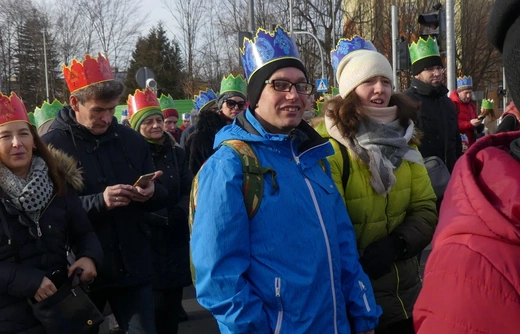 Orszak Trzech Króli w Bielsku-Białej 2023 - na trasie z Aleksandrowic
