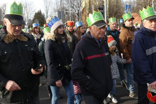 Orszak Trzech Króli w Bielsku-Białej 2023 - na trasie z Aleksandrowic