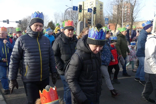 Orszak Trzech Króli w Bielsku-Białej 2023 - na trasie z Aleksandrowic