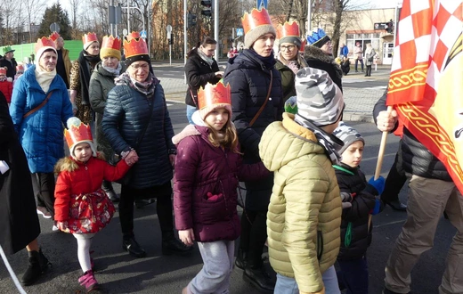 Orszak Trzech Króli w Bielsku-Białej 2023 - na trasie z Aleksandrowic