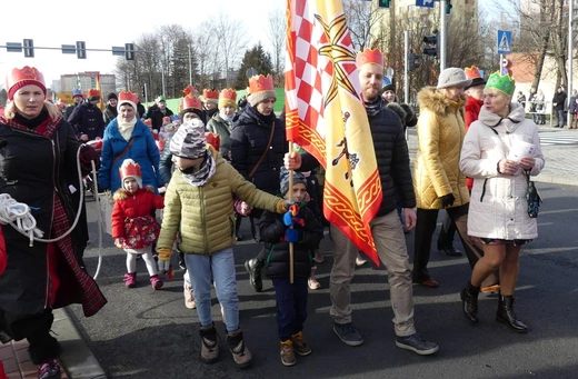 Orszak Trzech Króli w Bielsku-Białej 2023 - na trasie z Aleksandrowic