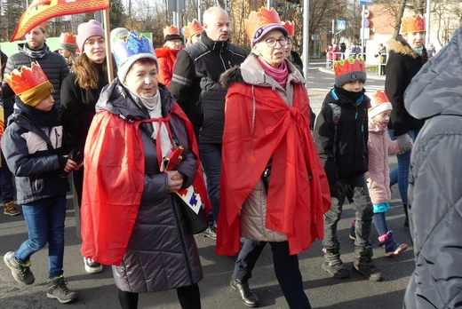 Orszak Trzech Króli w Bielsku-Białej 2023 - na trasie z Aleksandrowic