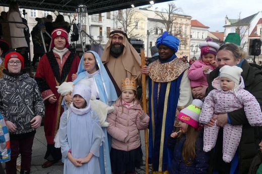 Orszak Trzech Króli w Bielsku-Białej 2023 - na Rynku