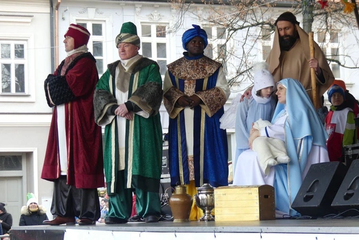 Orszak Trzech Króli w Bielsku-Białej 2023 - na Rynku