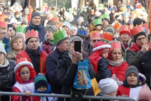 Orszak Trzech Króli w Bielsku-Białej 2023 - na Rynku