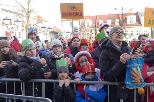 Orszak Trzech Króli w Bielsku-Białej 2023 - na Rynku