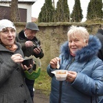 Orszak Trzech Króli 2023 w Dobromierzu. Strażacy zrobili zadymę