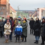 Orszak Trzech Króli 2023 w Dobromierzu. Strażacy zrobili zadymę