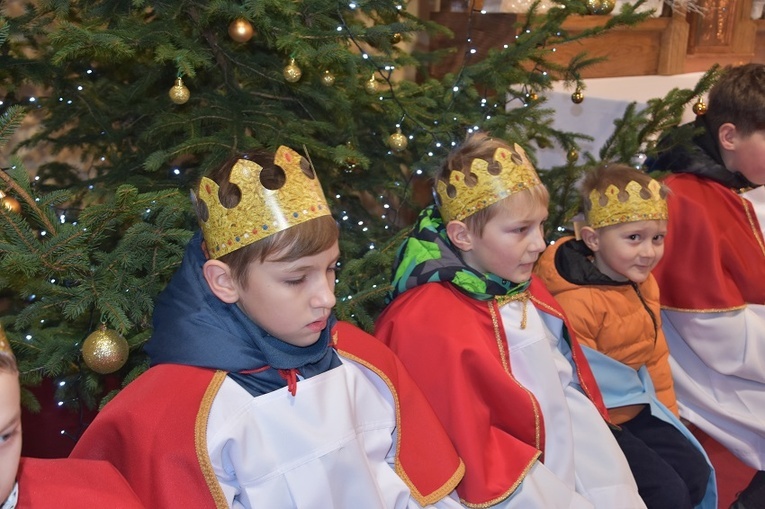 Orszak Trzech Króli 2023 w Mokrzeszowie. Po raz pierwszy