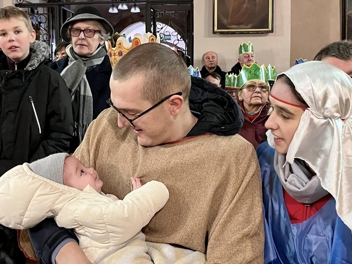 Orszak Trzech Króli 2023 na Górę Igliczną. Z trzech stron