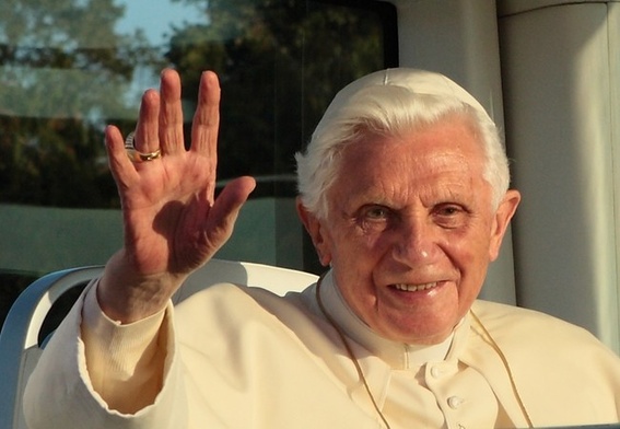Przyjaciel Benedykta XVI: ukazywał prawdę w czasie wielkiej europejskiej apostazji