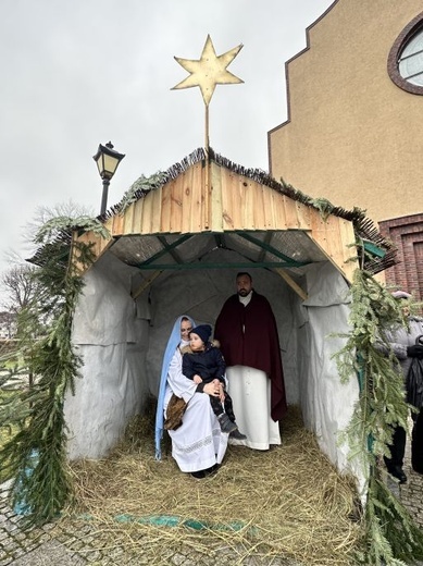 W Żarach też poszli do betlejemskiej stajenki