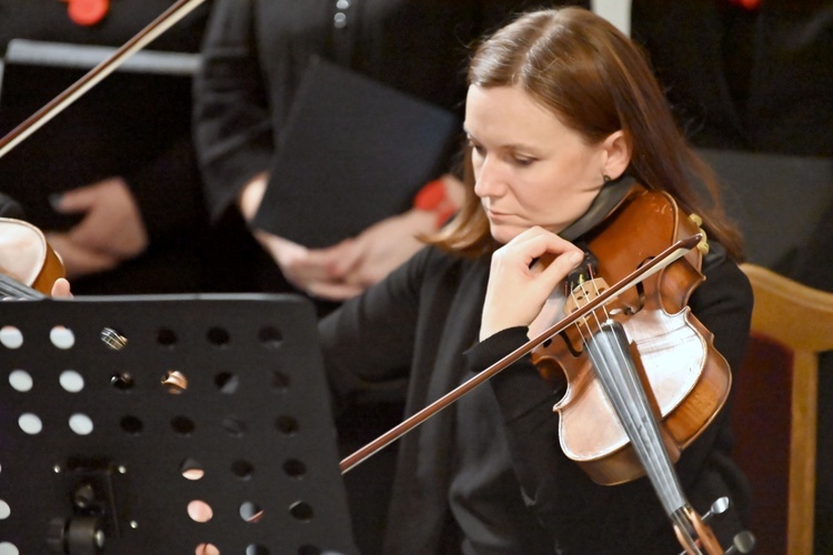 Świdnica. Koncert kolęd w parafii Miłosierdzia Bożego