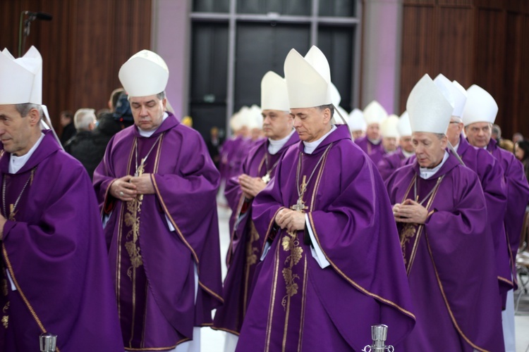 Msza św. żałobna za duszę papieża seniora Benedykta XVI