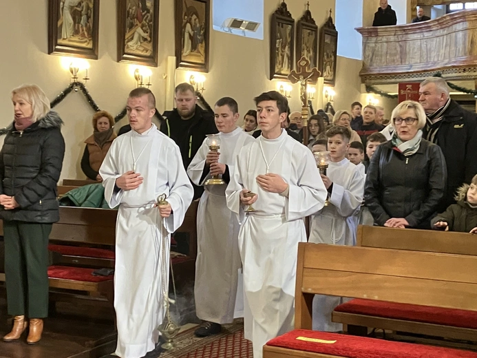 Kudowa-Zdrój. W Czermnej na Trzech Króli zaśpiewała "HEJSZOVINA"