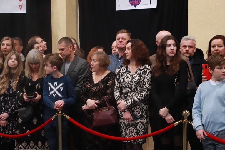 Studniówka w Liceum Ogólnokształcącym Pijarskiej Szkoły Królowej Pokoju w Łowiczu