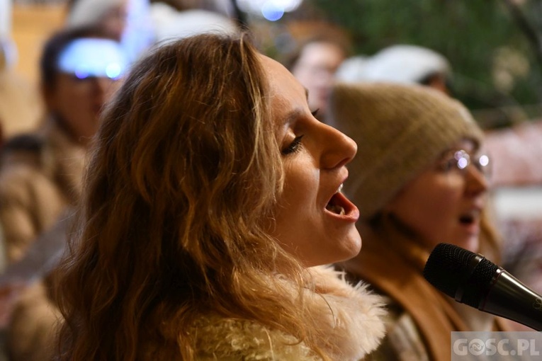 Kolędowanie i pomaganie