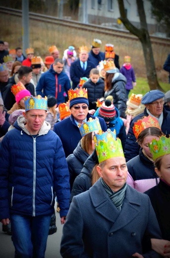 Orszak Trzech Króli 2023 w Krosnowicach. Jedyny na ziemi kłodzkiej