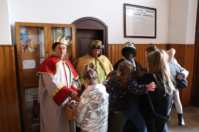 Siemiechów. Orszak Trzech Króli