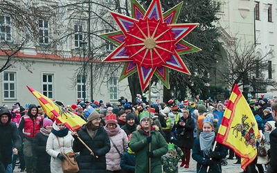 W Lublinie pochód wyruszył spod archikatedry na plac Zamkowy.