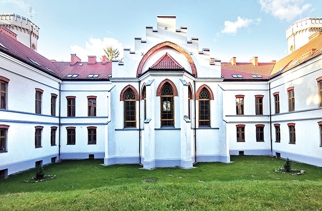 Ośrodek w Konstancinie dzięki generalnemu remontowi w 2019 r. znów służy mieszkańcom stolicy chcącym pogłębiać życie duchowe. 