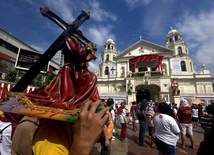 1,6 mln pielgrzymów na święcie Czarnego Nazarejczyka w Manili