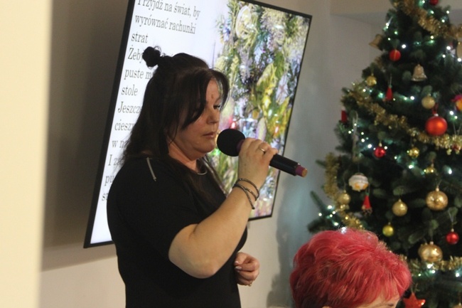 Ordynariusz odwiedził mieszkańców DPS Weterana Walki i Pracy