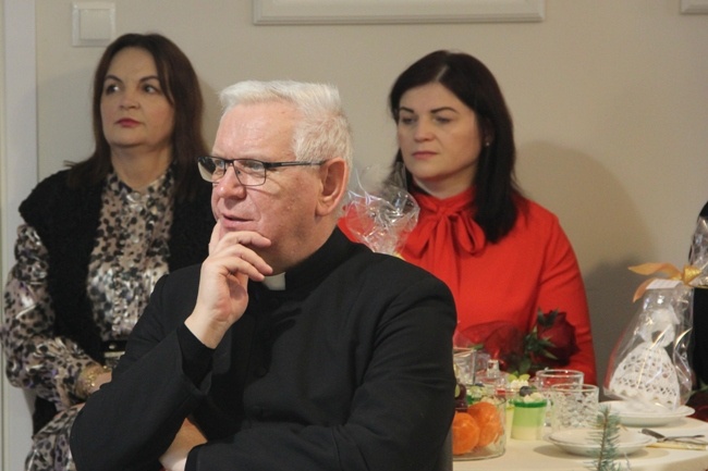 Ordynariusz odwiedził mieszkańców DPS Weterana Walki i Pracy