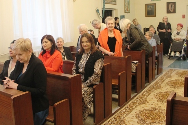 Ordynariusz odwiedził mieszkańców DPS Weterana Walki i Pracy