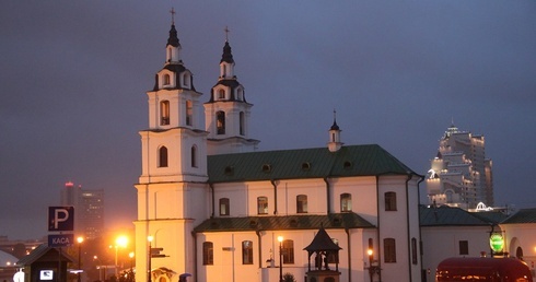 Na Białorusi nie ustają prześladowania księży