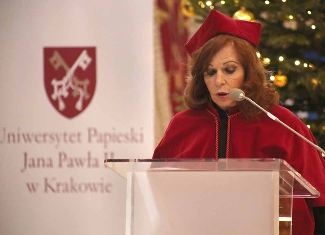 Doktorat honoris causa UPJPII dla wybitnej watykanistki