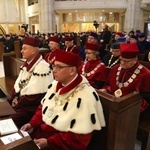 Doktorat honoris causa UPJPII dla wybitnej watykanistki