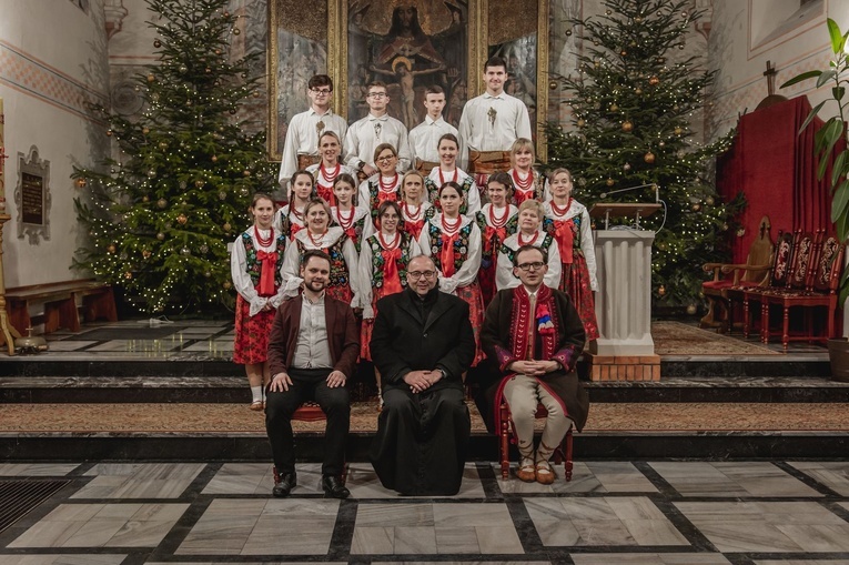 Kolędowanie w Dębnie