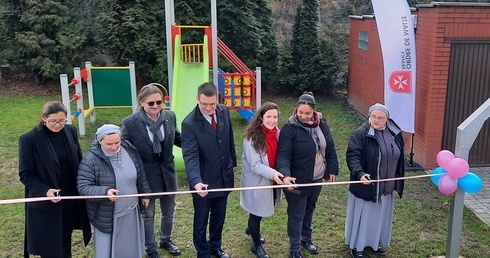 Jest plac zabaw. Dla Polaków i Ukraińców ufundowała go Pomoc Maltańska z Francji