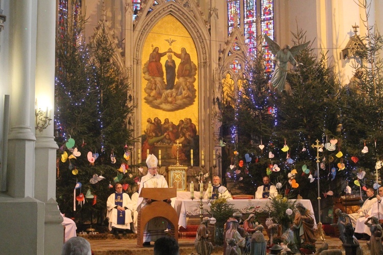 Rozpoczęli od Eucharystii