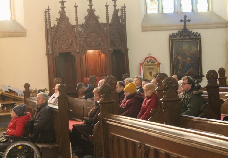 Rozpoczęli od Eucharystii