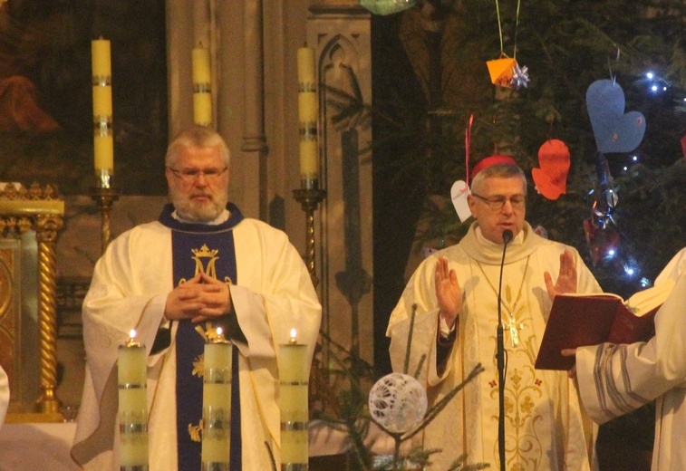 Rozpoczęli od Eucharystii