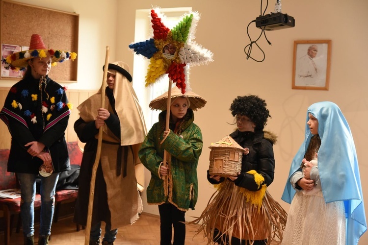 Kolędnicy misyjni w Jodłowej