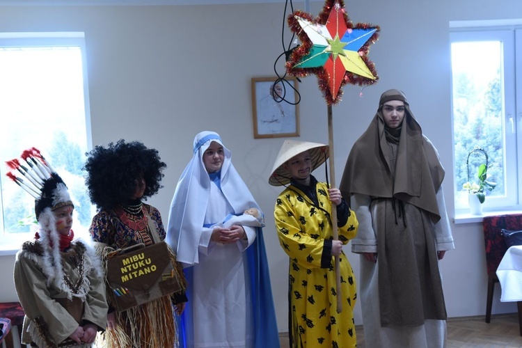 Kolędnicy misyjni w Jodłowej