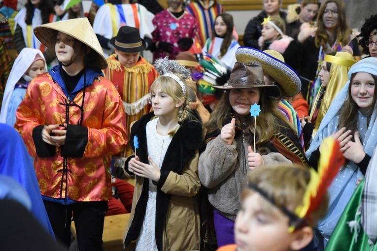 Kolędnicy misyjni w Jodłowej