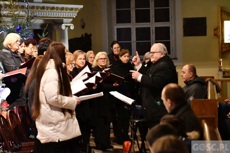 Kolędowanie z Cantemus Domino