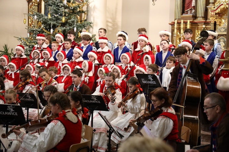 Koncert kolęd i pastorałek w wykonaniu zespołu "Racławice"