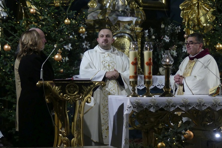 Opłatek Domowego Kościoła w konkatedrze Narodzenia NMP w Żywcu - 2023