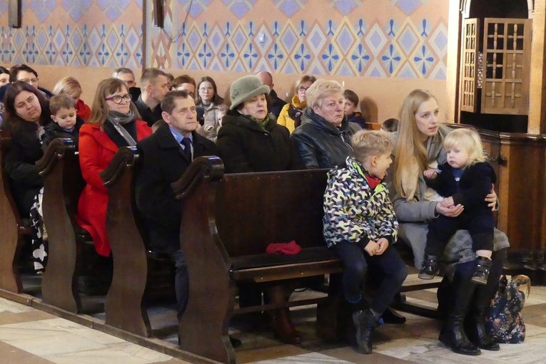 Opłatek Domowego Kościoła w konkatedrze Narodzenia NMP w Żywcu - 2023