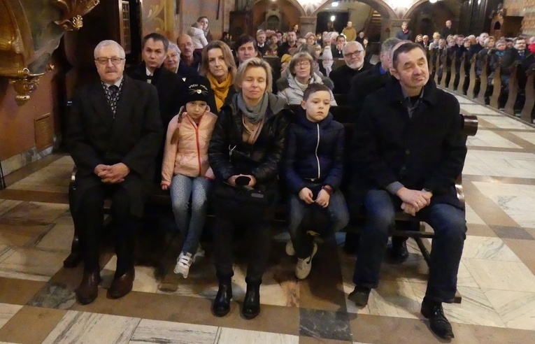 Opłatek Domowego Kościoła w konkatedrze Narodzenia NMP w Żywcu - 2023