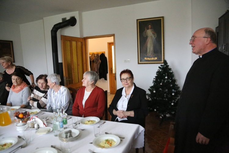 Jasełka i spotkanie seniorów w Borku