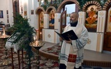Ks. Jarosław Lipniak głoszący homilię w prawosławnej cerkwi.