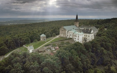 Klasztor na Świętym Krzyżu.