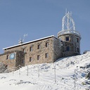 Wysokogórskie Obserwatorium Meteorologiczne na Kasprowym Wierchu jest najwyżej położonym budynkiem w Polsce