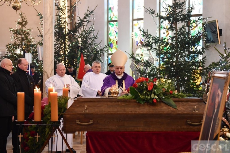 Pogrzeb uczestnika Wydarzeń Zielonogórskich i cenionego fotografa